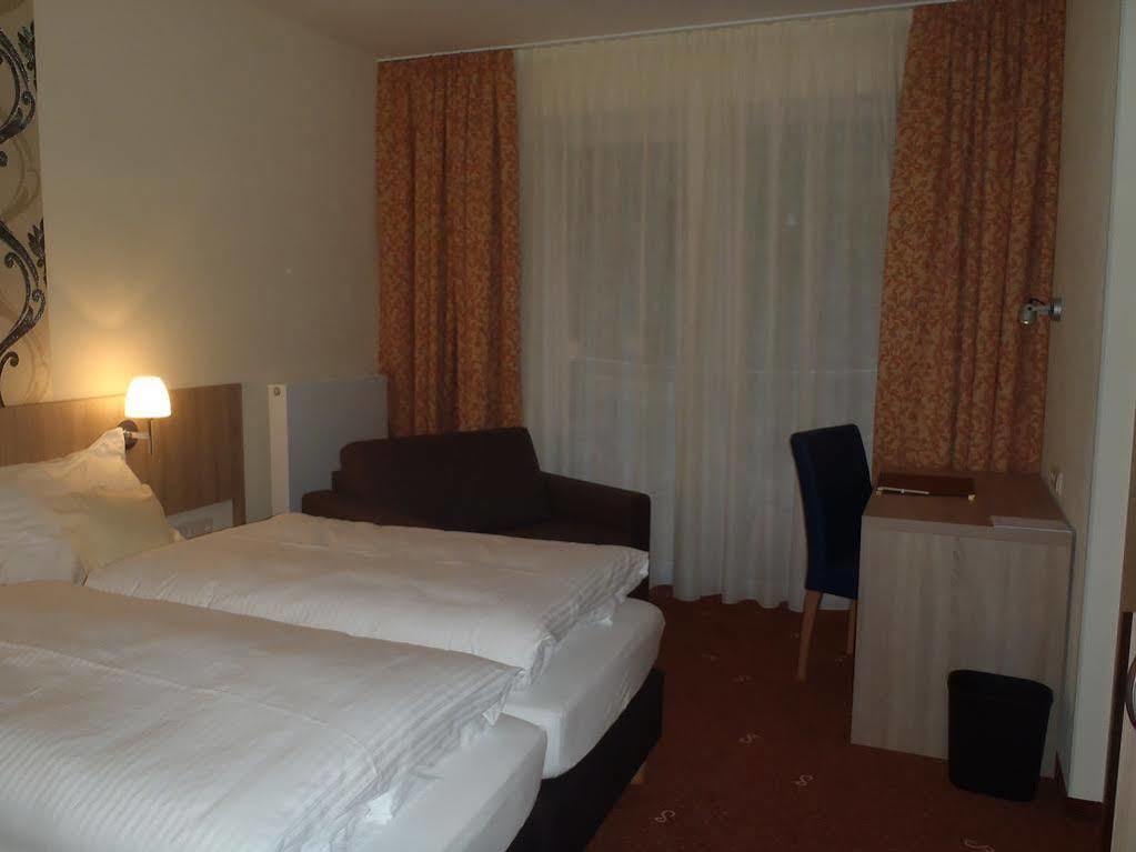 Schade'S Wohlfuehlhotel Selb Exteriör bild