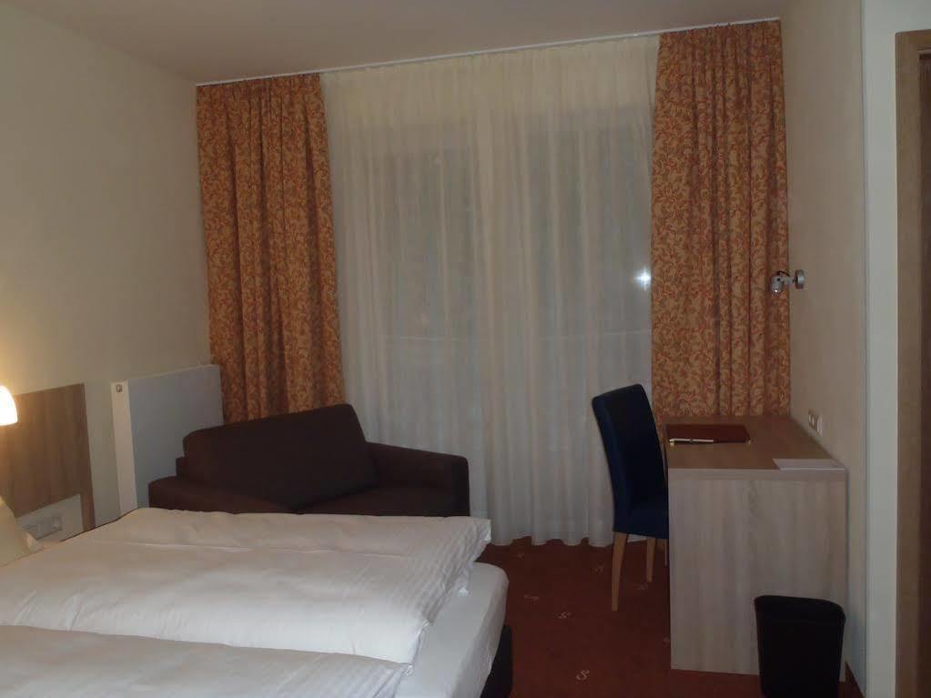 Schade'S Wohlfuehlhotel Selb Exteriör bild