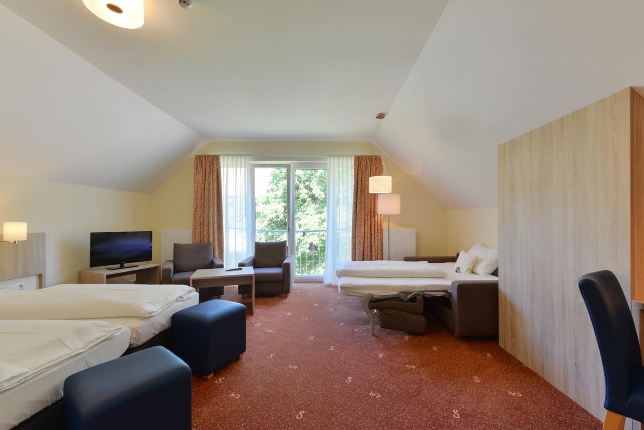 Schade'S Wohlfuehlhotel Selb Exteriör bild